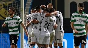 FC Famalicão regressao aos triunfos diante do Sporting na despedida de Silas