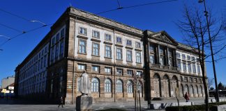 Mais de 40 estudantes universitários infetados com covid-19 no Porto