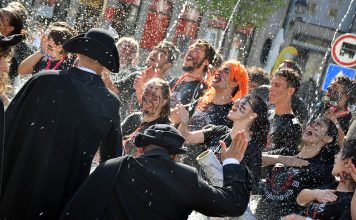 Ensino Superior: Governo propõe bolsa de incentivo de 1.045€ para alunos carenciados