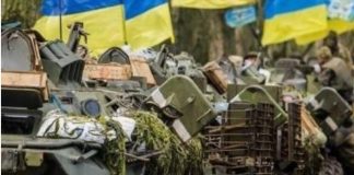 Vala comum com 440 corpos encontrada em Izyum depois das forças russas abandonarem a cidade