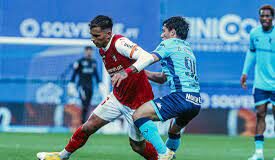 Bis de Banza dá a vitória ao Braga frente ao Vizela.