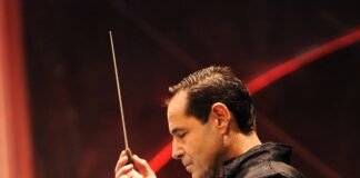 Maestro bracarense Filipe Cunha dirige concerto nas Festas do Divino Espírito Santo, nos Açores