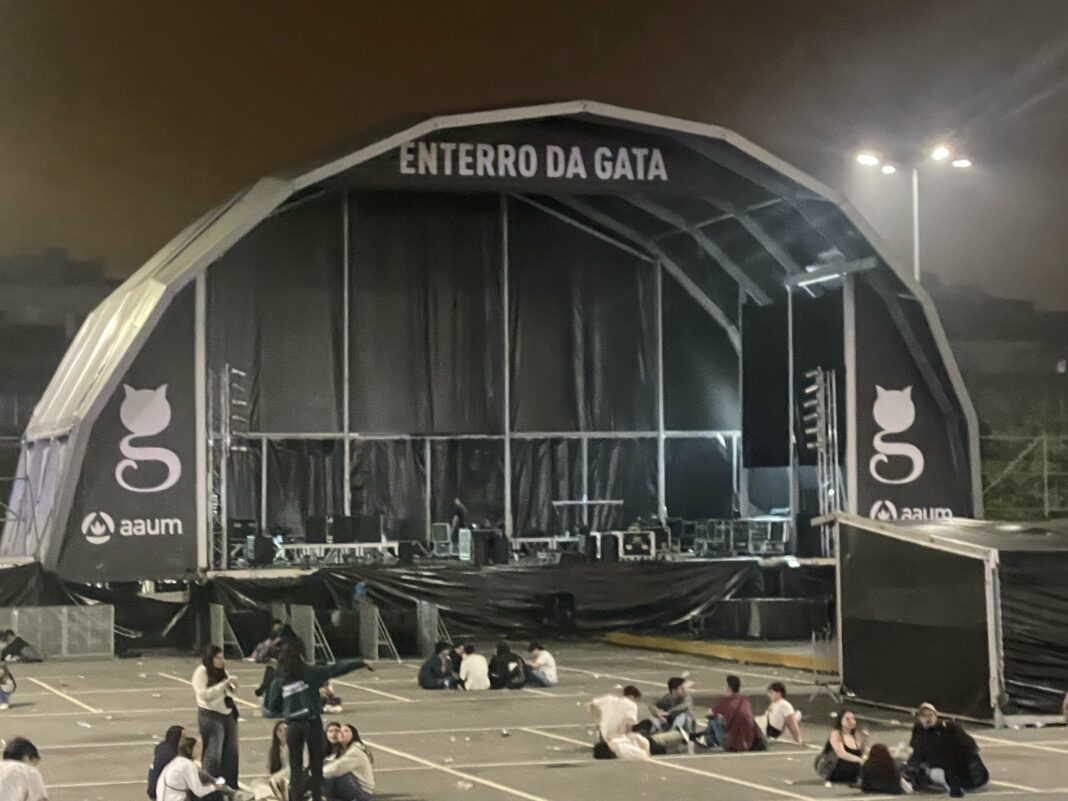 Enterro da Gata