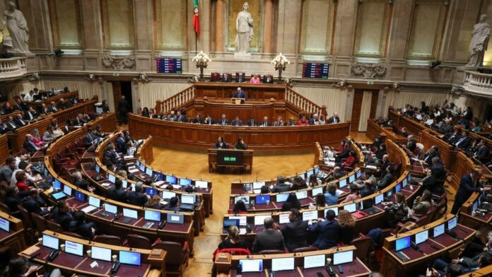 Parlament0