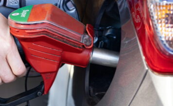 Espanha reforça desconto no gasóleo para 20 cêntimos por litro a partir de terça-feira