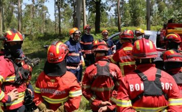 Bombeiro filmado a retirar fio de ouro de idoso em paragem cardiorrespiratória