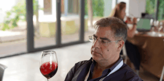 Agostinho Peixoto promove destinos de enoturismo em palestra internacional