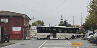 Colisão entre autocarro e carrinha em Braga fere adolescente de 13 anos