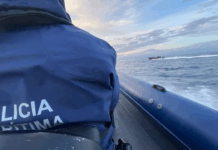 Embarcação vira ao largo da ilha de Ínsua: dois pescadores salvos e três desaparecidos