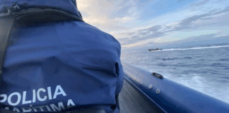 Embarcação vira ao largo da ilha de Ínsua: dois pescadores salvos e três desaparecidos