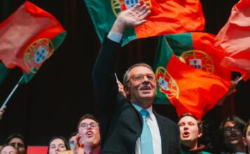 Seguro diz que “venceu a democracia” e apela à união para derrotar extremismos