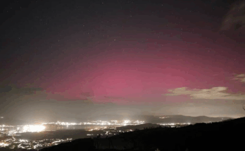 Aurora boreal ilumina os céus de Viana do Castelo