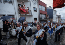 Tradição da Cónega volta a sair à rua e reúne centenas no centro de Braga