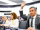 Parlamento Europeu aprova plano para reforçar inovação industrial e descarbonização até 2034