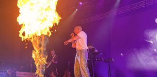 ProfJam e Madre Pérola incendiaram terceira noite do Enterro da Gata em Braga