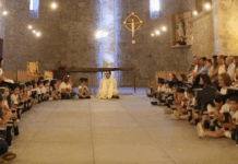 Pequenos Finalistas do LAZARUS Despedem-se do Pré-Escolar com Emoção, Fé e Mensagens de Esperança