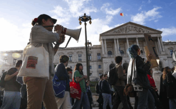Movimento estudantil convoca manifestação nacional contra o “caos” nos exames nacionais