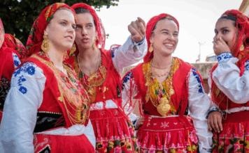 Mil Mulheres Voltam a “Ourar” Viana no Emblemático Desfile da Mordomia