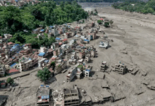 Tragédia no Nepal agrava-se: já são 797 mortos e mais de três mil desaparecidos