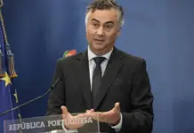 Ministro garante que subida das propinas não vai afastar estudantes do ensino superior